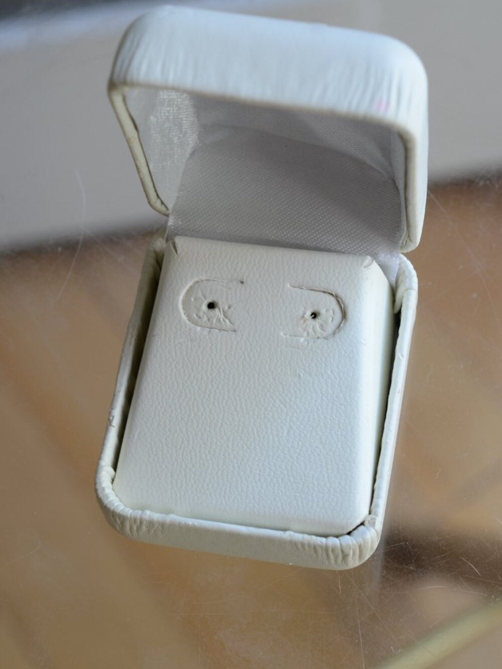 14/20K Gold Filled Pearl Earrings - Picture 7 of 7